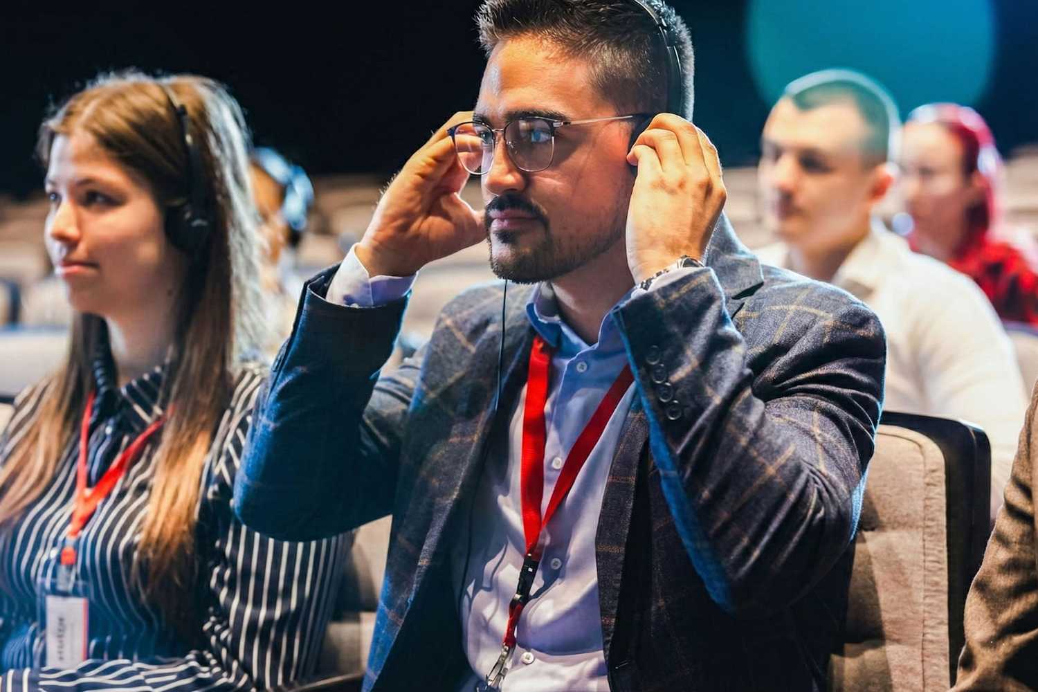 Almanca C1 dinleme çalışmaları – akademik konferans anlama